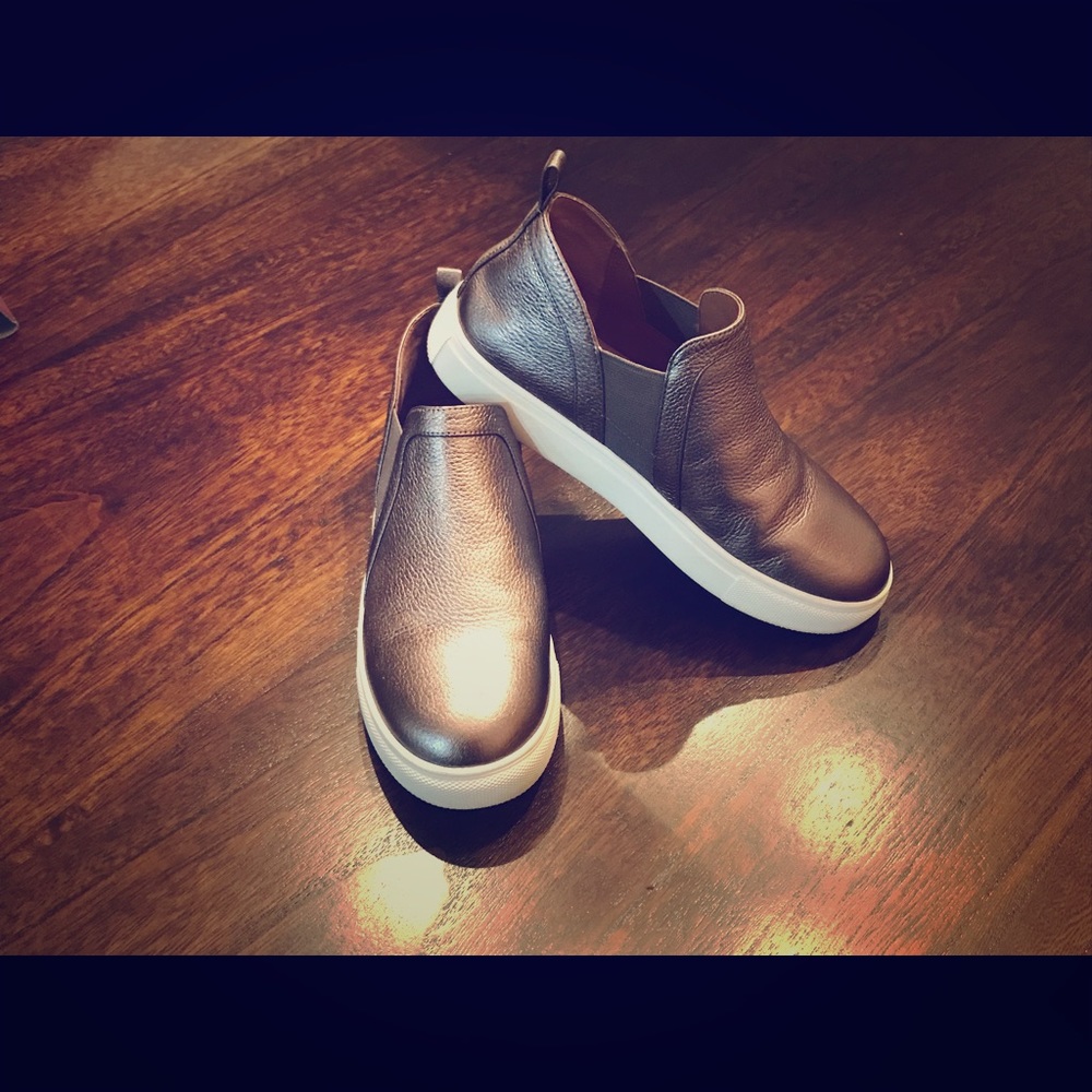 Women’s Caslon Sneakers